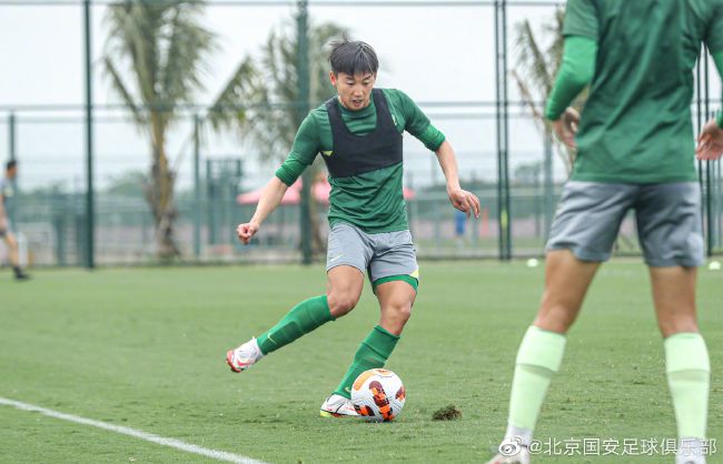 这是汤唯与薛晓路的第三次合作，也是她首次与雷佳音搭档